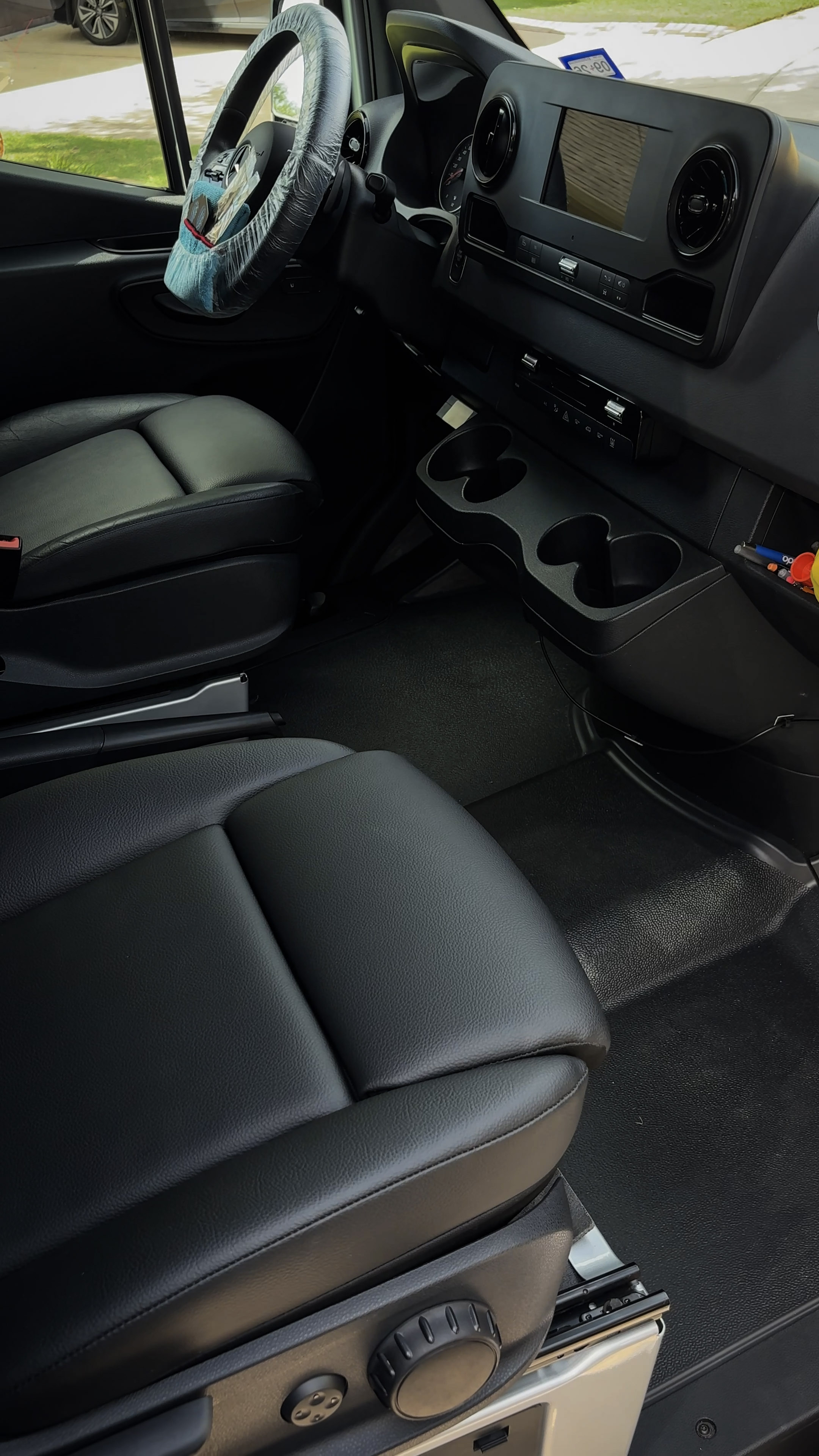 Cadillac XT6 - Neighborhood Shot
